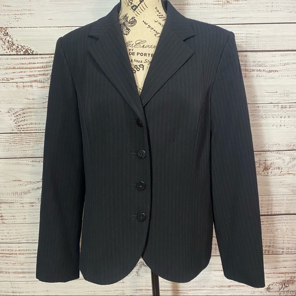 Oscar de la Renta Jackets & Blazers - OSCAR DE LA RENTA PIN STRIPE BLAZER JACKET